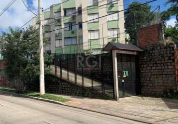 Ótimo apartamento de 46m² composto por 01 dormitório, banheiro social, amplo living, cozinha e área de serviço integrada. bem iluminado e ventilado. o condomínio conta com portaria 24h, salão de festa