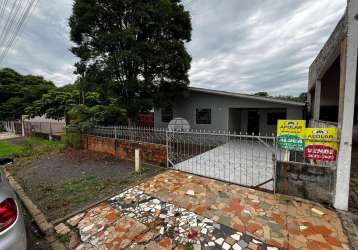 Casa com 3 quartos para alugar na rua das arapongas, 312, planalto, pato branco, 99 m2 por r$ 1.000