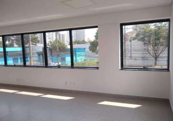 Conjunto comercial para alugar de 45m², 02 banheiros, 01 vaga na vila mascote.