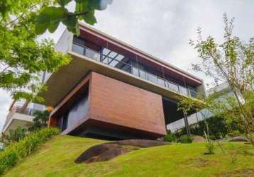 Casa em condomínio para venda, no bairro cacupé / sc