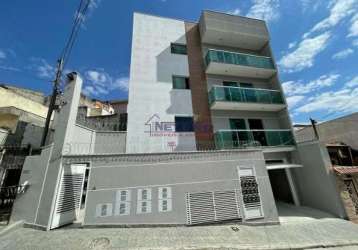 Lindo condomínio na parada inglesa com 02 dorms, sala, cozinha, lavanderia, opções com vaga e sem.