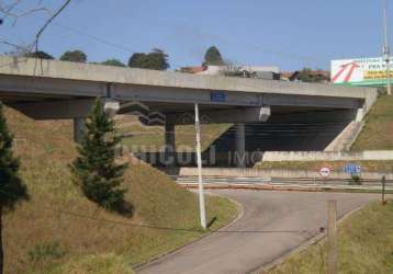 Área de frente para a rodovia raposo tavares!