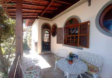 Excelente casa estilo colonial 5 quartos com 4 vagas