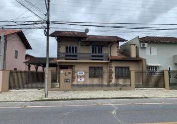 Casa no saguaçú com 3 quartos para locação, 230 m²