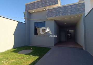 Casa à venda em aparecida de goiânia, setor pontal sul,acabamento de alto padrão com 03 quartos,espaço gourmet,