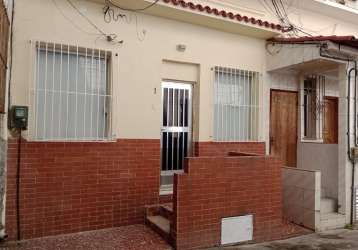 Oportunidade casa em vila isabel 2 quartos com pequeno quintal