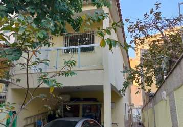 Linda casa 4 quartos, suíte e 3 vagas com piscina