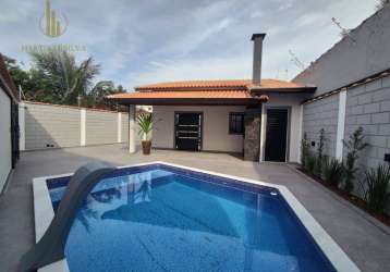 Casa alto padrão com piscina e 3 dormitórios, na praia de itanhaém.