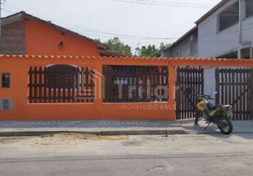 Casa em caraguatatuba totalmente reformda com piscina