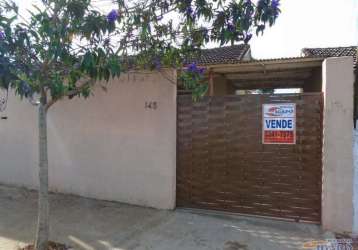 Casa com 3 quartos à venda na rua domingos biasoni, conjunto habitacional flores, londrina por r$ 180.000