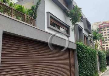 Linda casa de vila de 270 m² na vila nova conceição à venda