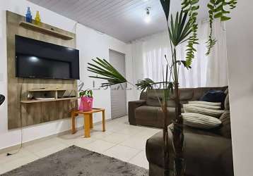 Casa térrea com quintal amplo no condomínio residencial aroeira i – santa cândida, curitiba