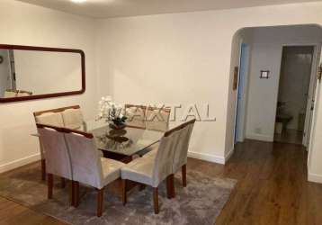 Apartamento à venda com 153,5 m², 4 dormitórios, 1 suíte, 4 banheiros, 3 vagas fixas.