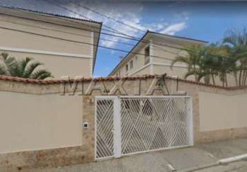 Sobrado de 150m² em condomínio , 3 dormitórios, 1 suíte, 3 banheiros, 2 vagas na vila maria baixa.