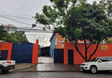 Galpão para locação no bairro da  barra funda, de 1250m². com 60 vagas de garagem e 5 banheiros.