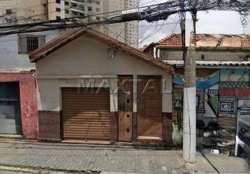 Casa térrea antiga à venda à poucos metros do metrô parada inglesa, terreno com 175m².