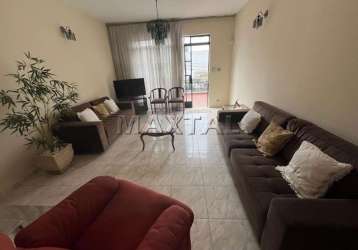 Vende sobrado no parque do com 3 dormitórios, sendo 1 suite, sala para 2 ambientes.