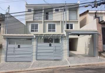 Sobrado na vila gustavo, com 3 quartos sendo 1 suíte, sacada, espaço gourmet, de 2 a 3 vagas.