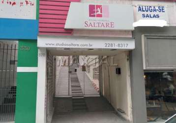 Prédio comercial à venda 400m², com renda 8 apartamentos e salão comercial, em santa  teresinha.