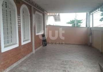 Casa com 3 quartos à venda na rua vargem grande do sul, 226, jardim nova europa, campinas, 182 m2 por r$ 790.000