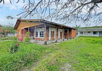 Casa à venda com 3 quartos em peruíbe, no bairro vila erminda