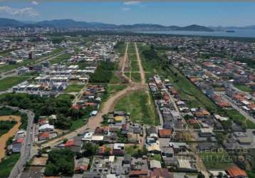 Lote / terreno de bairro para vender no bairro centro em palhoça