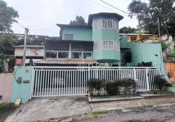Casa com 4 dormitórios à venda, 244 m² por r$ 790.000,00 - maravista - niterói/rj