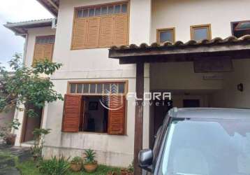 Casa com 3 dormitórios à venda, 190 m² por r$ 750.000,00 - itaipu - niterói/rj