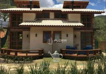 Casa com 3 dormitórios à venda, 110 m² por r$ 1.450.000 - itaipava - petrópolis/rj