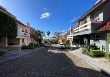 Casa em condomínio fechado com 4 quartos à venda na rua padre joão batista reus, 983, vila conceição, porto alegre por r$ 931.000