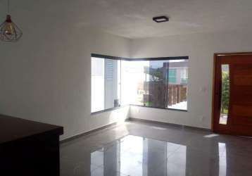 Casa com 2 quartos, sendo 1 suíte, à venda por r$ 450.000 - maricá - rj