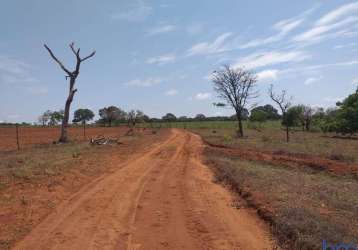 Fazenda com 15 alqueires dupla aptidão no município de araporã - mg