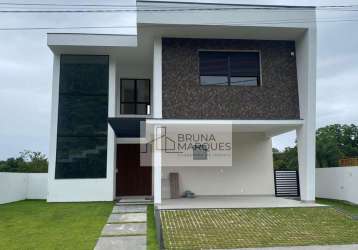 Conheça esta espetacular casa à venda em uma localização diferenciada entre jurerê e canasvieiras!