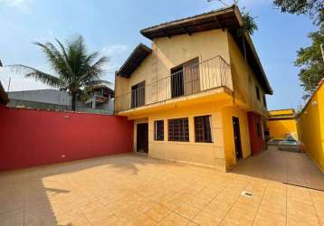 Casa para venda em itanhaém, santa cruz, 5 dormitórios, 1 suíte, 1 banheiro, 6 vagas