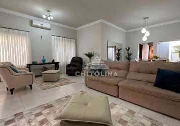 Casa com 3 dormitórios à venda, 252 m² por r$ 1.100.000,00 - centro - itapetininga/sp