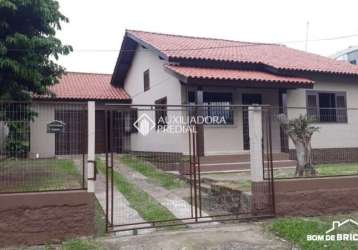 Casa com 3 quartos à venda na julia rosa, 270, cinco de maio, montenegro, 122 m2 por r$ 390.000