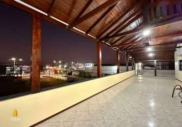 Casa com sala comercial a venda no bairro cordeiros em itajaí santa catarina.