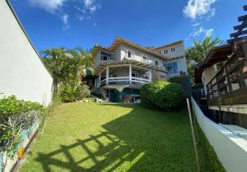 Casa a venda localizada no bairro cabeçudas em itajaí.