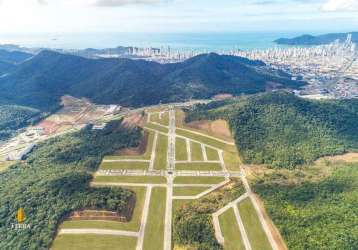 Terreno à venda no colinas de camboriú village em camboriú