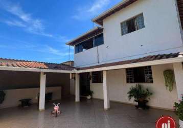 Casa com 4 dormitórios à venda, 220 m² por r$ 850.000,00 - jota - brumadinho/mg