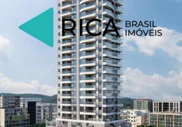 Apartamento com 3 quartos à venda na rua 302, 217, meia praia, itapema por r$ 1.890.000