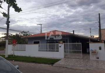 Casa em navegantes à venda