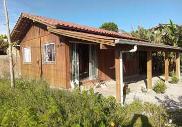 Casa com 2 quartos à venda na rua antônio brigido de souza, 1365, armação, penha por r$ 400.000