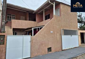 Casa com 5 quartos à venda no são domingos, navegantes , 161 m2 por r$ 565.000