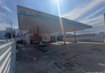 Posto e loja de conveniência br em floripa