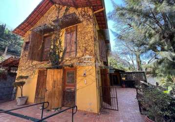 Casa a venda no cond. estância serrana