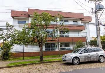 Apartamento com 74m², com 2 dormitórios sendo 1 suíte,  living 3 ambientes, cozinha integrada ao living, churrasqueira, sacada com vista para o guaíba. prédio com elevador e salão de festas. duas vaga