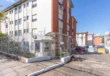 Apartamento com 03 dormitórios (planta original com 04 dormitórios), banheiro social, living estendido para 02 ambientes, cozinha, área de serviço, banheiro auxiliar e 01 vaga de garagem. o condomínio