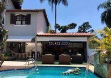 Casa de alto padrão com piscina - ca 230614n