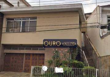 Casa comercial com 239m²